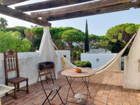 Charming House in Quarteira with Garden View and Terrace
